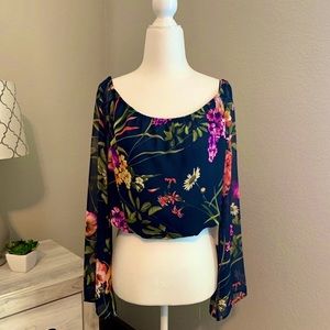 NWT ASTR Floral Bell Sleeve Crop Top